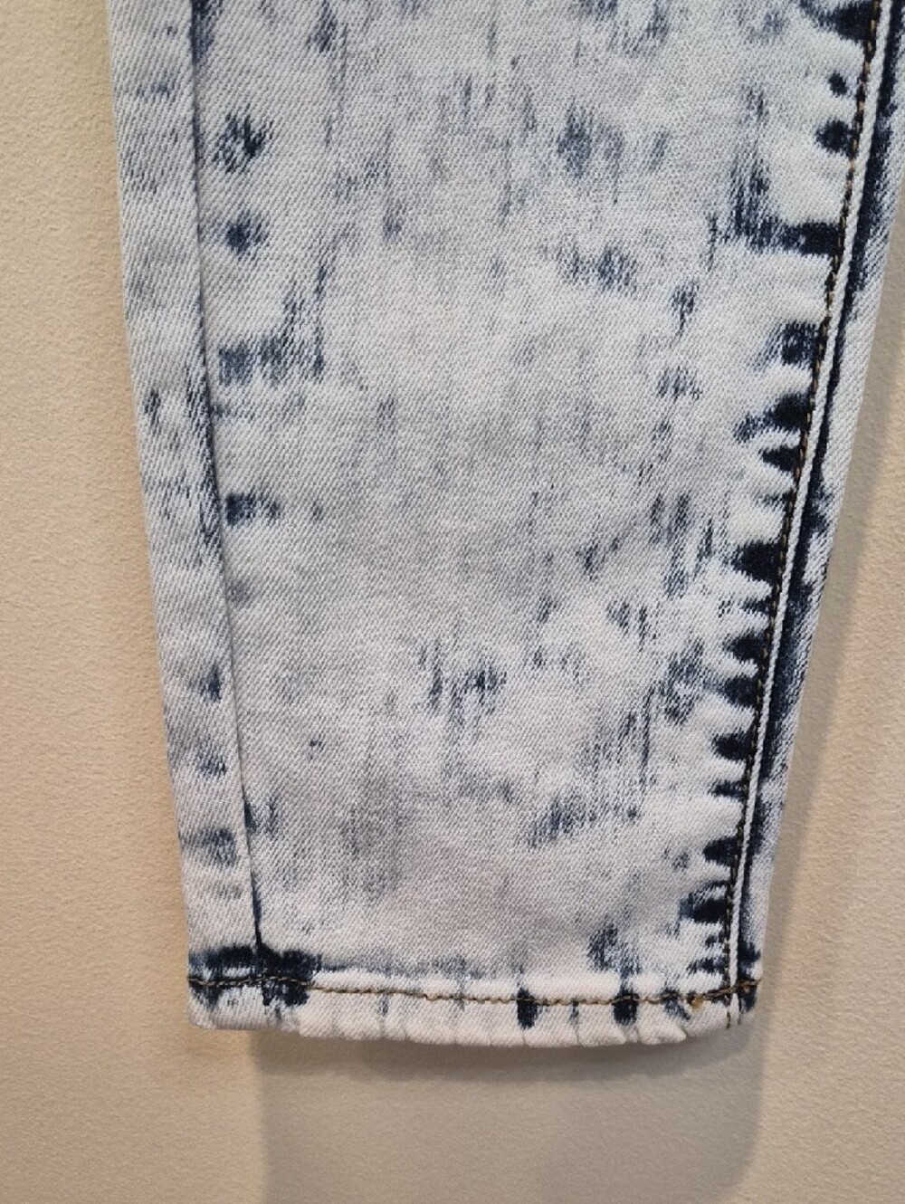Machine British Flag Ripped Jeans - Picture 9 of 16